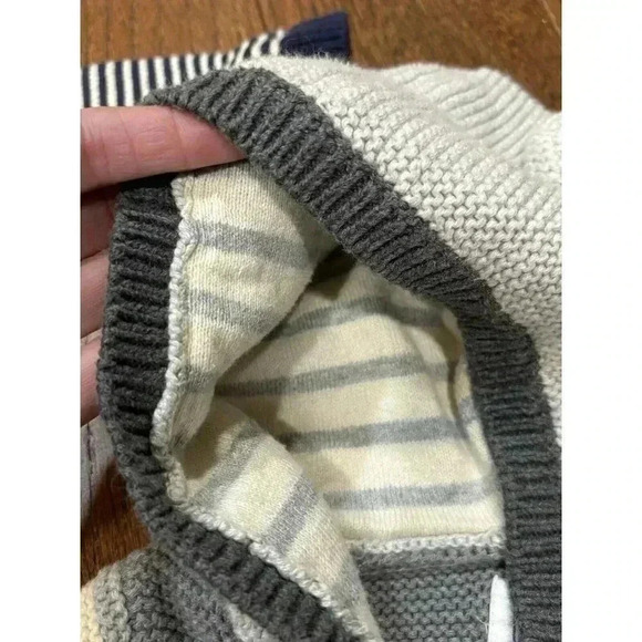 Lot Of 2 Baby Gap Sweaters 6-12 Months Neutral Gray Blue - Picture 12 of 13